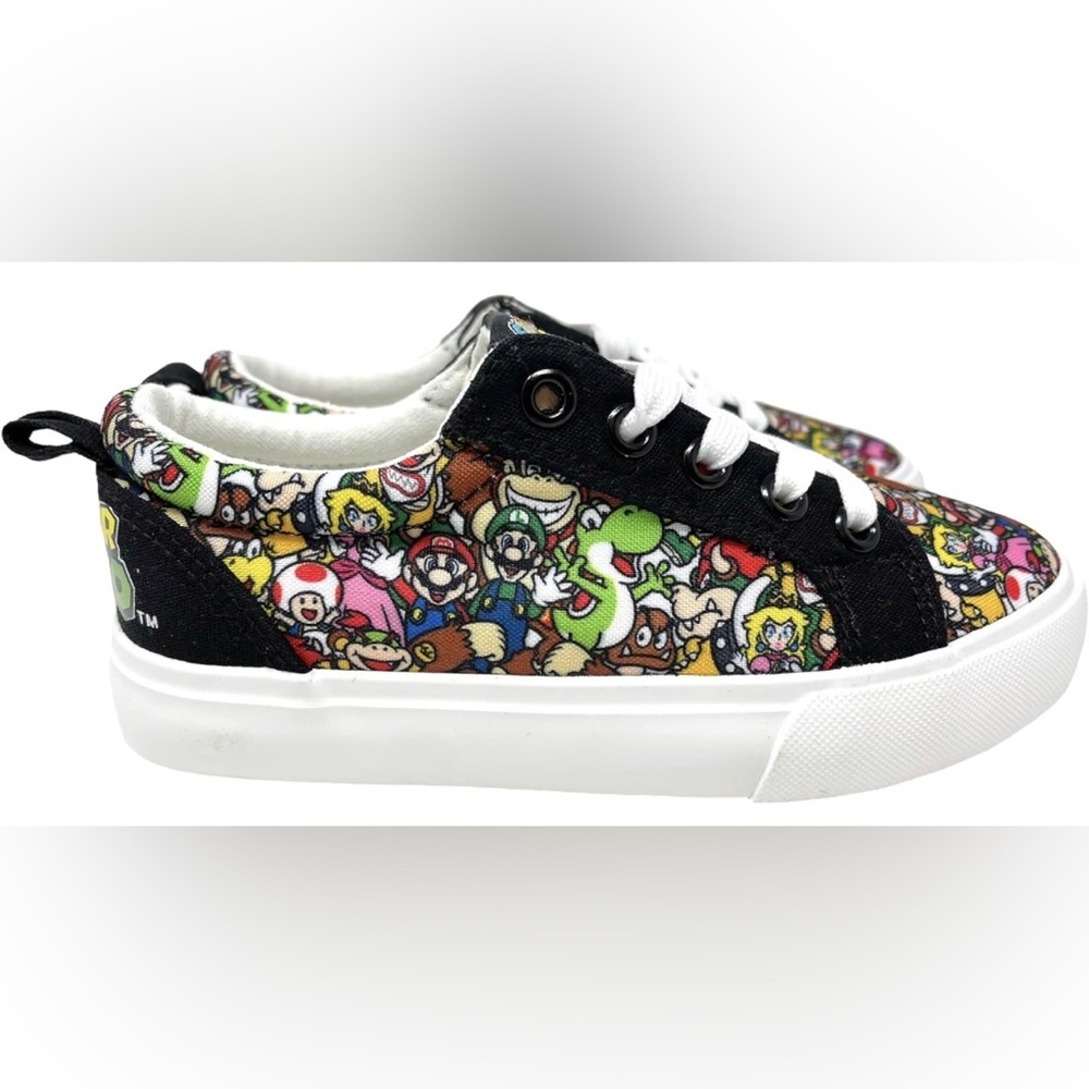Super Mario Brothers Game Over Nintendo Lace Up Shoes New with Tags Boy or Girls - Picture 3 of 7